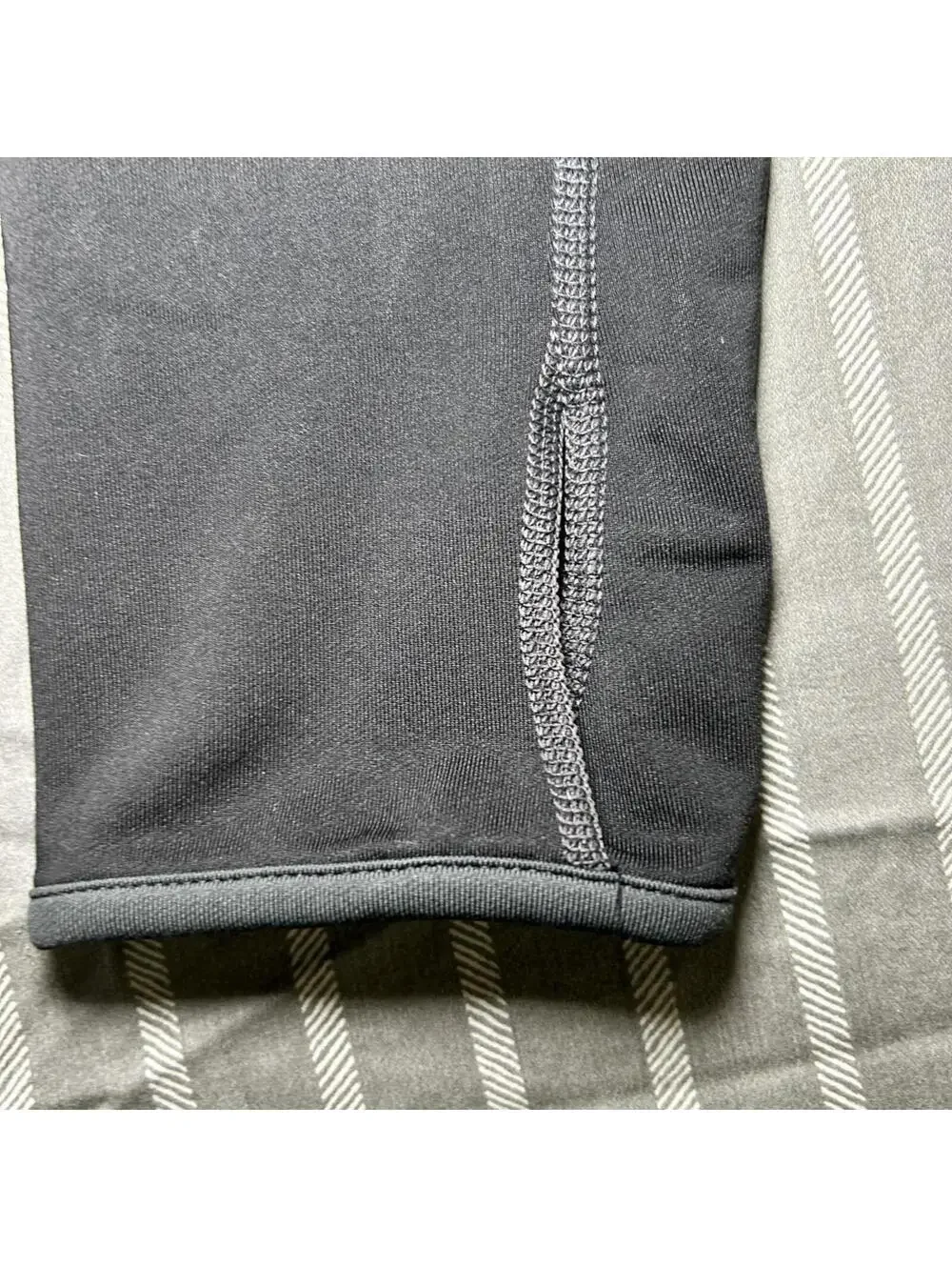 The North Face Flight Series VaporWick stretch quarter-zip pullover Men's M